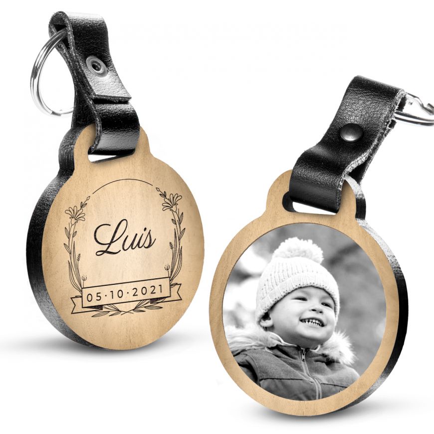 Schlüsselanhänger mit Foto mit Vornamen und Geburtsdatum aus Eichenholz und  echtem Leder - personalisierte Geschenkidee