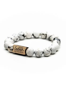 Armband mit Perlen aus Naturstein mit Holzanhänger | Weiss - "Das Leben genießen"